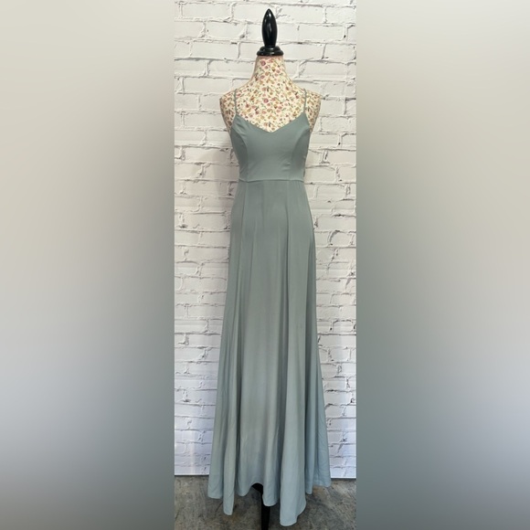 Show me your MUMU Godshaw Goddess Gown in Silver Sage Crisp NWOT Size Small - Picture 4 of 11